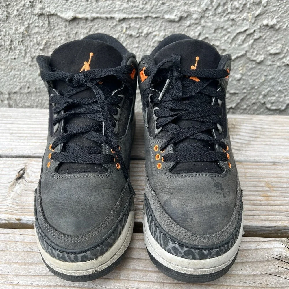 Nike Shoes Size 6Y Air Jordan Retro 3 Fear Pack Grey Orange DM0967-080 With Box